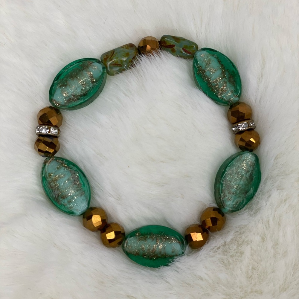 Women bracelets